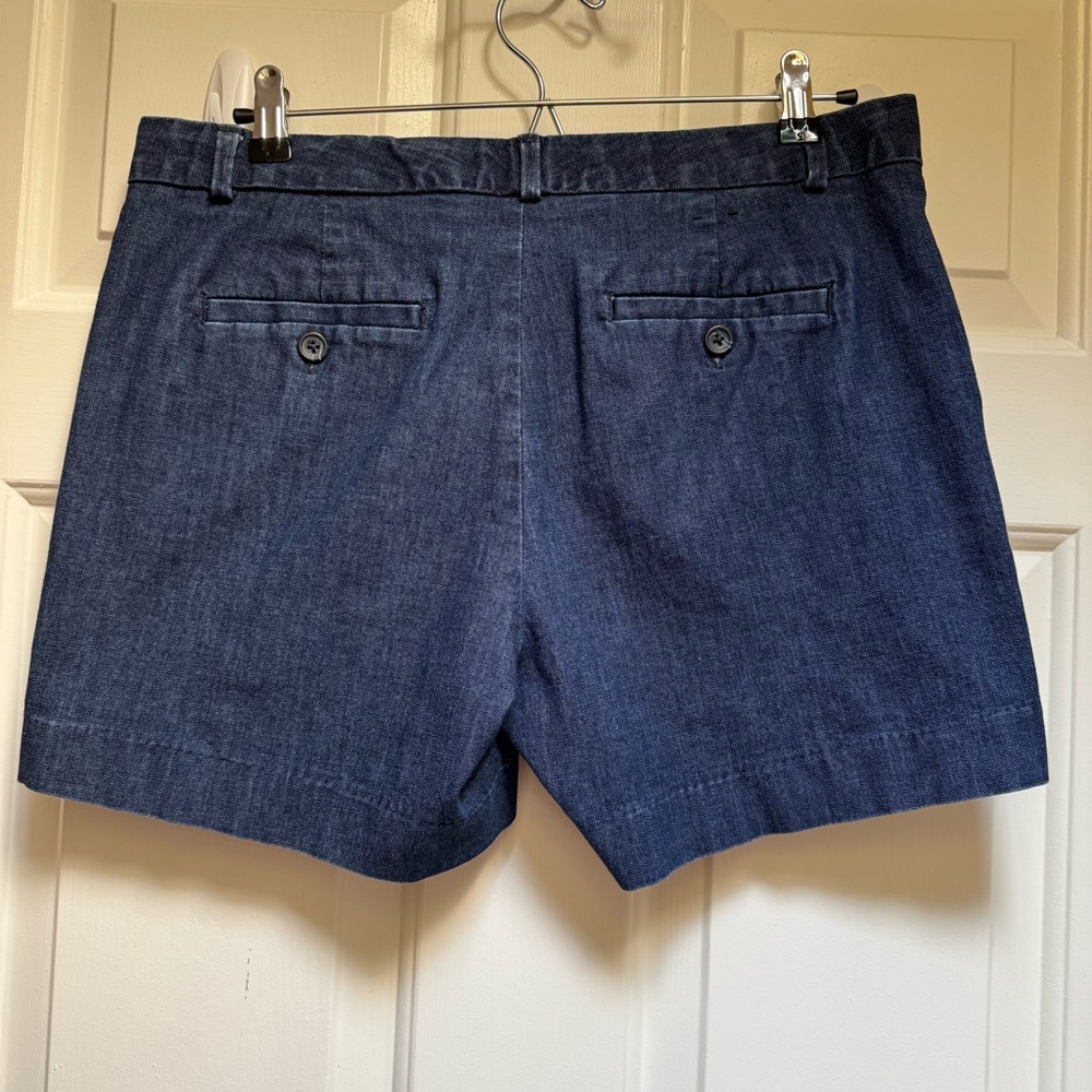 BANANA REPUBLIC Hampton Blue Chambray Jean Shorts womens size 28 / 6